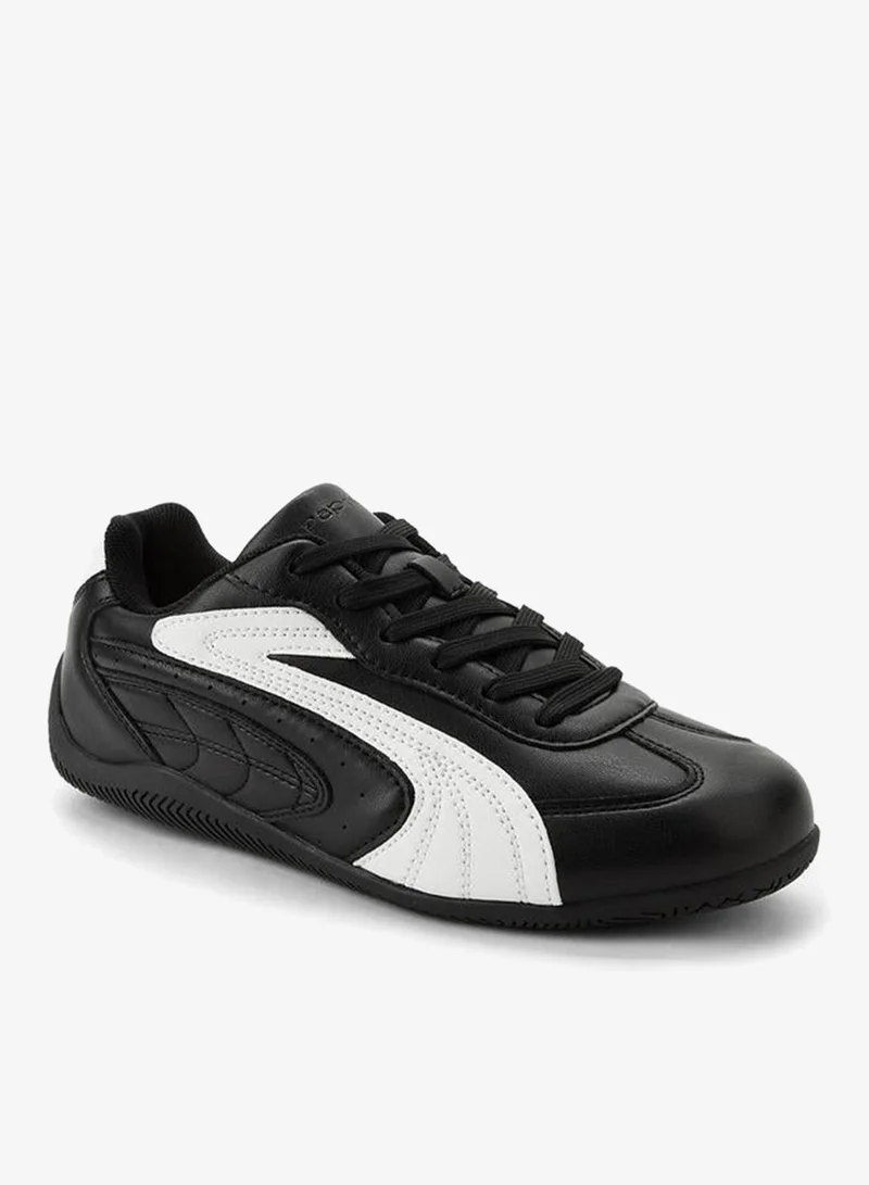 بابريكا حذاء نسائي بكاحل برباط